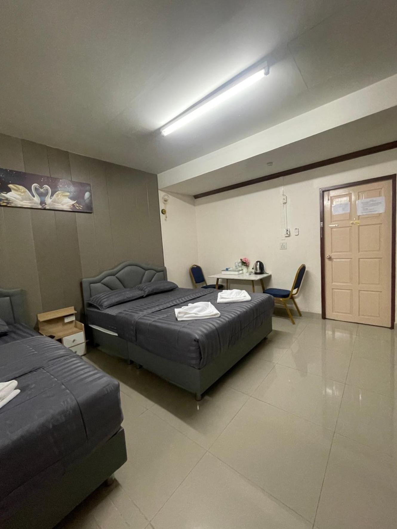 2B Cozy Hostel ตรัง Exterior photo